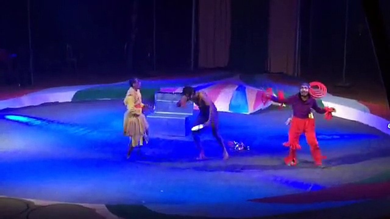Talatum - A Circus cum Theatrical Performance at Serendipity Arts Festival Goa 2016