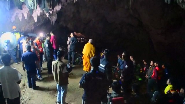 태국 '동굴 실종' 소년들 무사히 살아 있어 / YTN