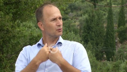 Ora News- Turizmi, Bojaxhi: Privati ecën me 100 km në orë, publiku ecën me 5 km në orë