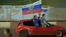 احتفالات الجماهير الروسية بفوز منتخبها على إسبانيا