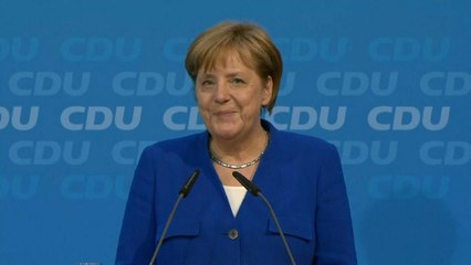Merkel y Seehofer llegan a un acuerdo para zanjar la crisis migratoria