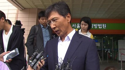 눈감은 안희정, 지켜본 김지은...법정에서 재회 / YTN