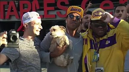 Lakers Fans Celebrate Lebron James' Move To L.A.