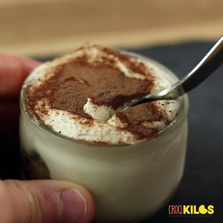 Que pensez-vous de notre Tiramisu ? Une petite astuce pour remplacer le mascarpone très calorique ;-)LA recette exclusive sur