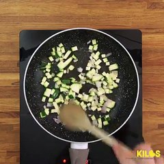 Une petite quiche sans pâte hyper facile pour ce soir !LA recette exclusive sur