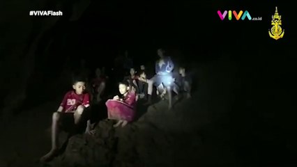 Video 12 Anak Terjebak di Gua Thailand Ditemukan Hidup!