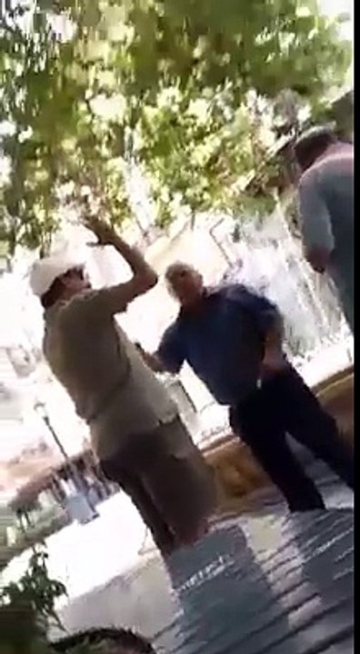 Как араб провалился сквозь землю в центре Баку....Любопытный инцидент, к счастью не закончившийся печально, произошел на Площади Фонтанов. Бакинские таксисты