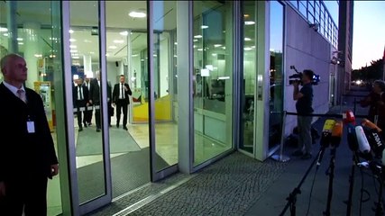 Angela Merkel mantiene su Gobierno ante las presiones de Seehofer por el acuerdo de migración con la UE