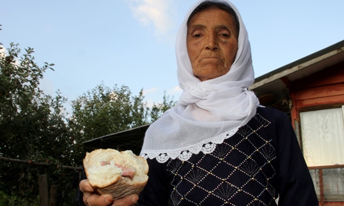 Ekmeğin içinden çıkan şoke etti
