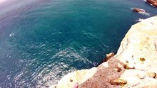 قفزة الموت التي لم يفعلها أحد قبله ولا بعده  Cliff jumps 30m in Cap de l'eau