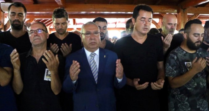 Dün Alper'in Cenazesine Katılan Acun, Akşam Şeyma'nın Doğum Gününü Kutladı