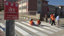 Yozgat'ta Çocuklar Farkındalık Oluşturmak İçin Üç Boyutlu Yaya Geçidi Yaptı