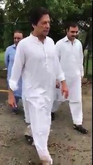 پیرس دیکھ کر آرہا ہوں، عمران خان کا شہباز شریف پرطنز