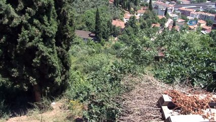 Yürürken fenalaşıp çalılıklara düşen adam hayatını kaybetti