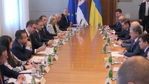 Poroşenko: 'Sırbistan, Kosova meselesini bir an önce çözmeli' - BELGRAD
