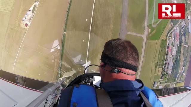 Championnat de France de Voltige à Chambley : un pilote vous met la tête à l'envers