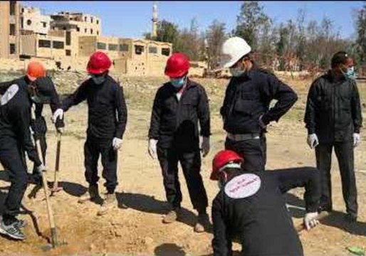 Raqqa Group Seeks International Help Uncovering Islamic State Mass Graves