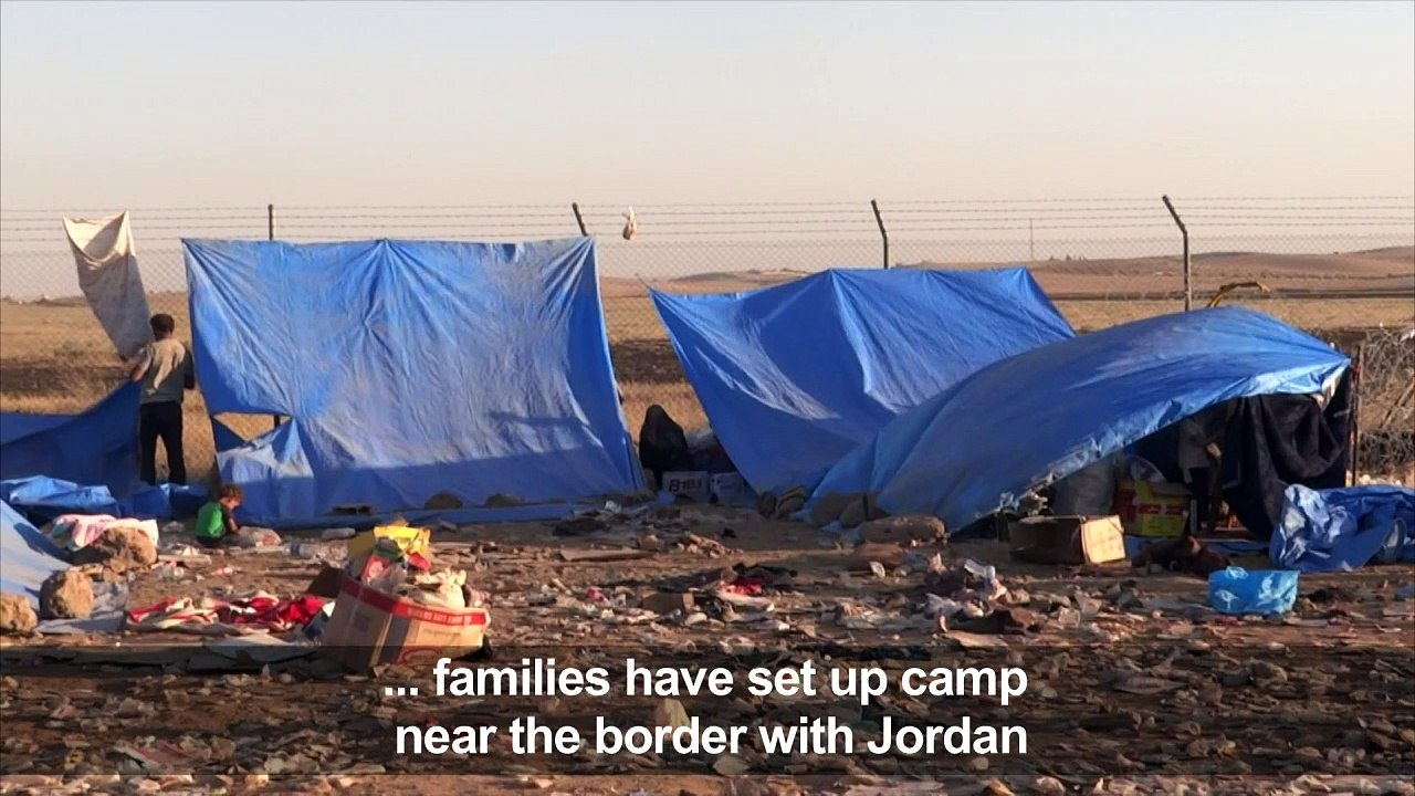 Displaced Syrians from Daraa stuck on the Syria...