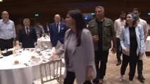 Bakan Sarıeroğlu, Kongre Öncesi Adana Demirspor'un Sorunlarını Dinledi