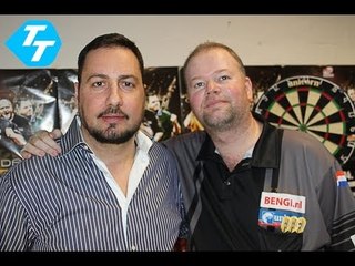 Darts-RAYMOND VAN BARNEVELD TALKS TO ALEX GERNANDT AFTER HIS 3RD ROUND WIN AGAINST "JACKPOT" LEWIS