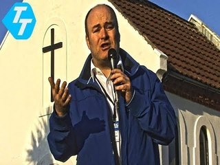 VAN GERWEN, LEWIS, KING AND JENKINS PRAY TO REACH THE CORAL UK OPEN FINAL