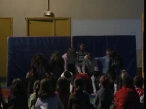 Spectacle de cirque - école Rostand