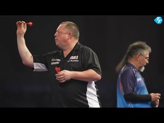 Mervyn King powers back from 2 sets down against Alexander Oreshkin