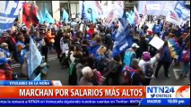 Maestros argentinos exigen al Gobierno reajuste salarial para sobrellevar la inflación