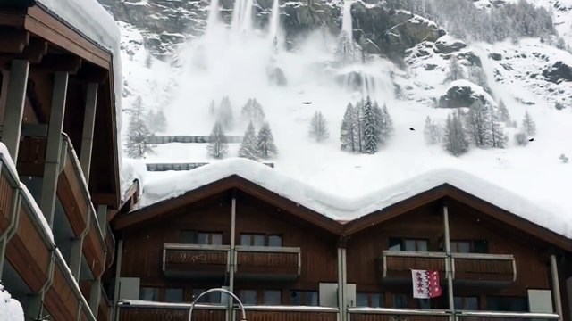 Zermatt Schneelawine 2018 snow avalanche Zermatt Switzerland