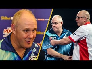 Ian White secures his place in the next round with a 3-0 win