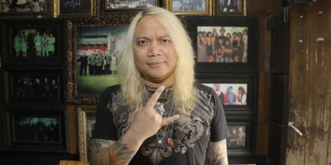 LIVE STREAMING WITH SULLE WIJAYA JULY