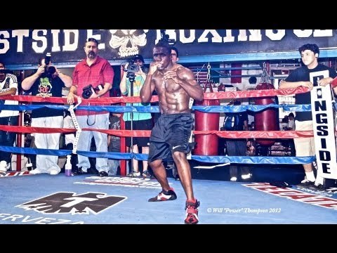 Andre Berto vs Robert Guerrero (Intense Berto Shadowboxes)