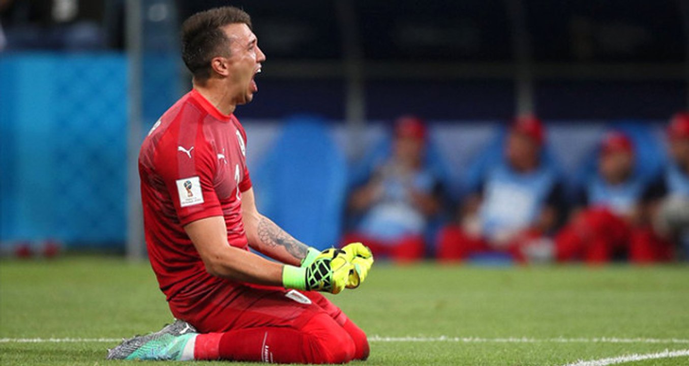 Galatasaray; Muslera, Gomis, Rodrigues, Belhanda ve Maicon'un Satış Fiyatını Belirledi