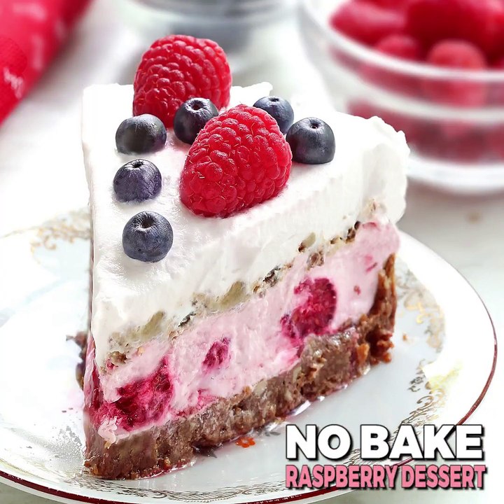 Looking for a quick, easy and refreshing Summer dessert recipe? Try out delicious No Bake Chocolate Raspberry Dessert.  RECIPE :