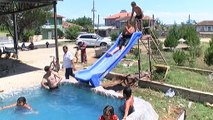 Çocuklardan el yapımı Aqua Park