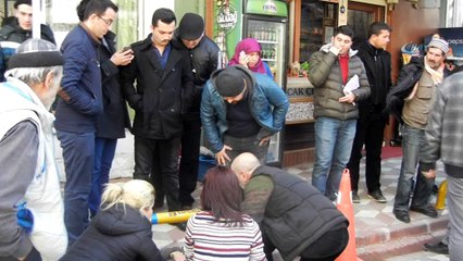 Motosiklet kamyonetle çarpıştı: 1 ağır yaralı