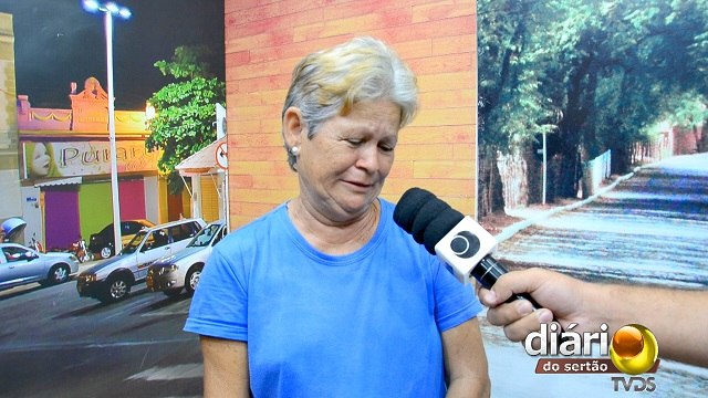 Idosa pede ajuda para neto doente que está passando fome