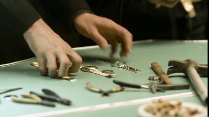 Avance del próximo capítulo de 'Apaches' -  Cris no soporta más la situación, y decide echar a Miguel de su casa