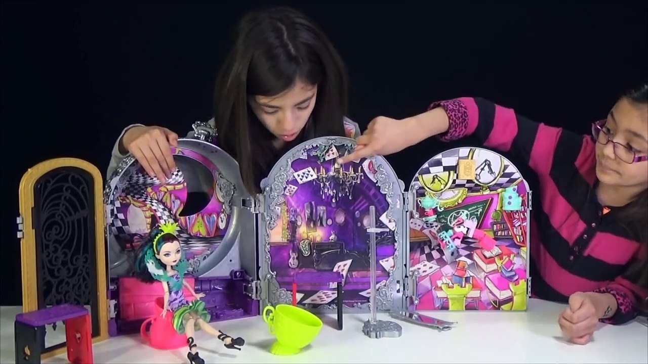 Ever After High Raven Queen Way to Wonderland Playset Review- KidToyTesters