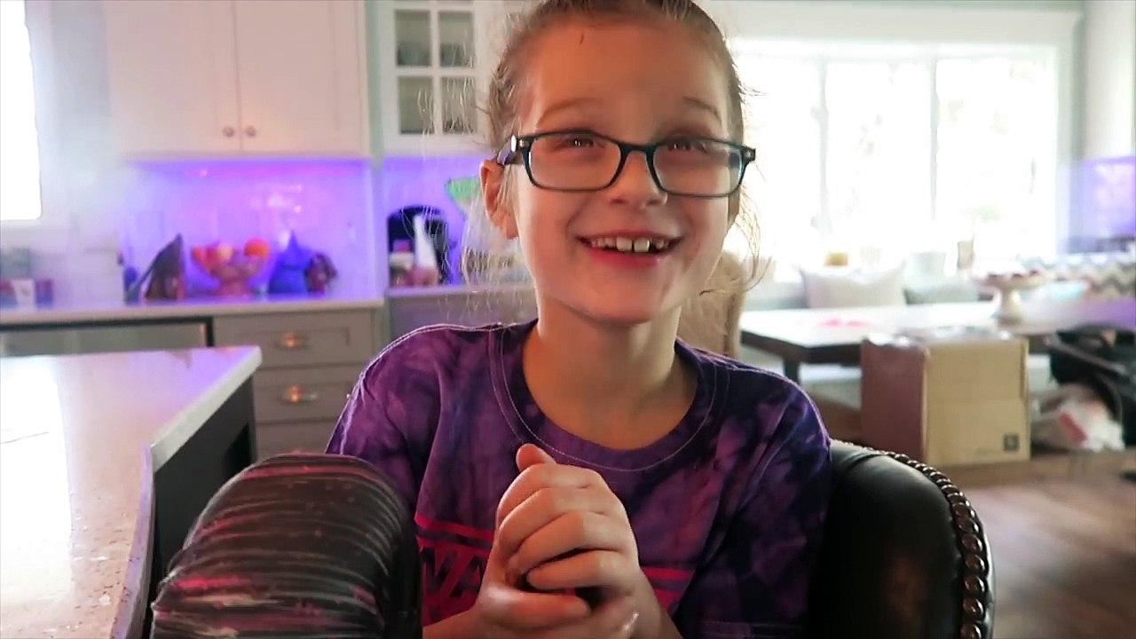 The Dog Queen (WK 266.6) | Bratayley