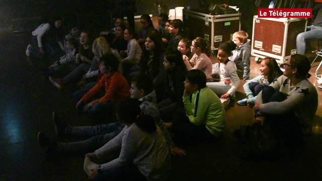 Brest. Chansons dragon , nouveau spectacle pour enfants d'Arnaud Le Gouëfflec