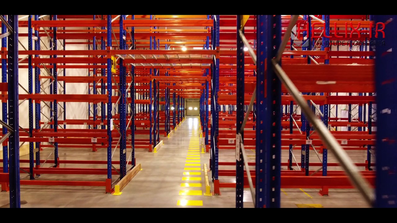 Vol en intérieur (entrepôt) par drone by HELLIX-IR