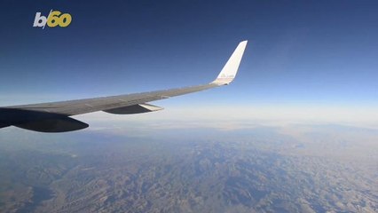 Americans Like to Drink Before Air Travel (and Eat During)