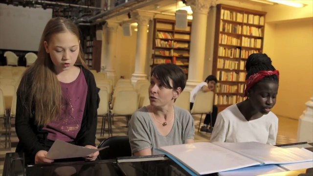 Un jour ça ira - Extrait 4 - _Soeurs de sang_ - Au cinéma le 14 février [720p]