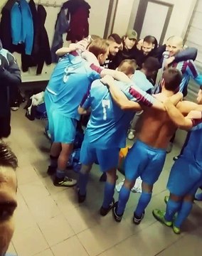 Les seniors fêtent la victoire contre Le CA Plan de Cuques