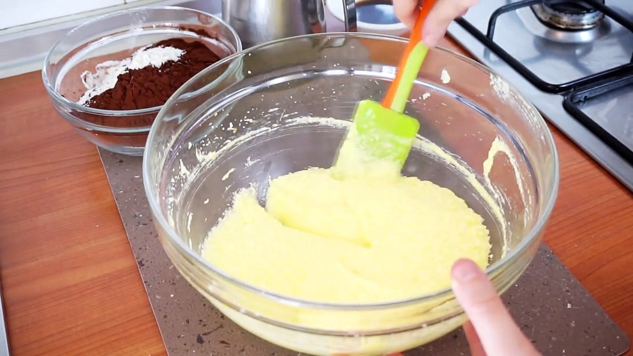 Rich and Moist Chocolate Cake Recipe