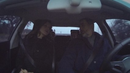 Nos "colamos" en el coche con los Reyes y sus hijas de camino al colegio