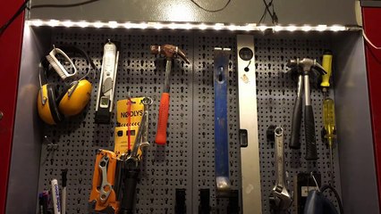 Opening dangerous swollen iphone battery