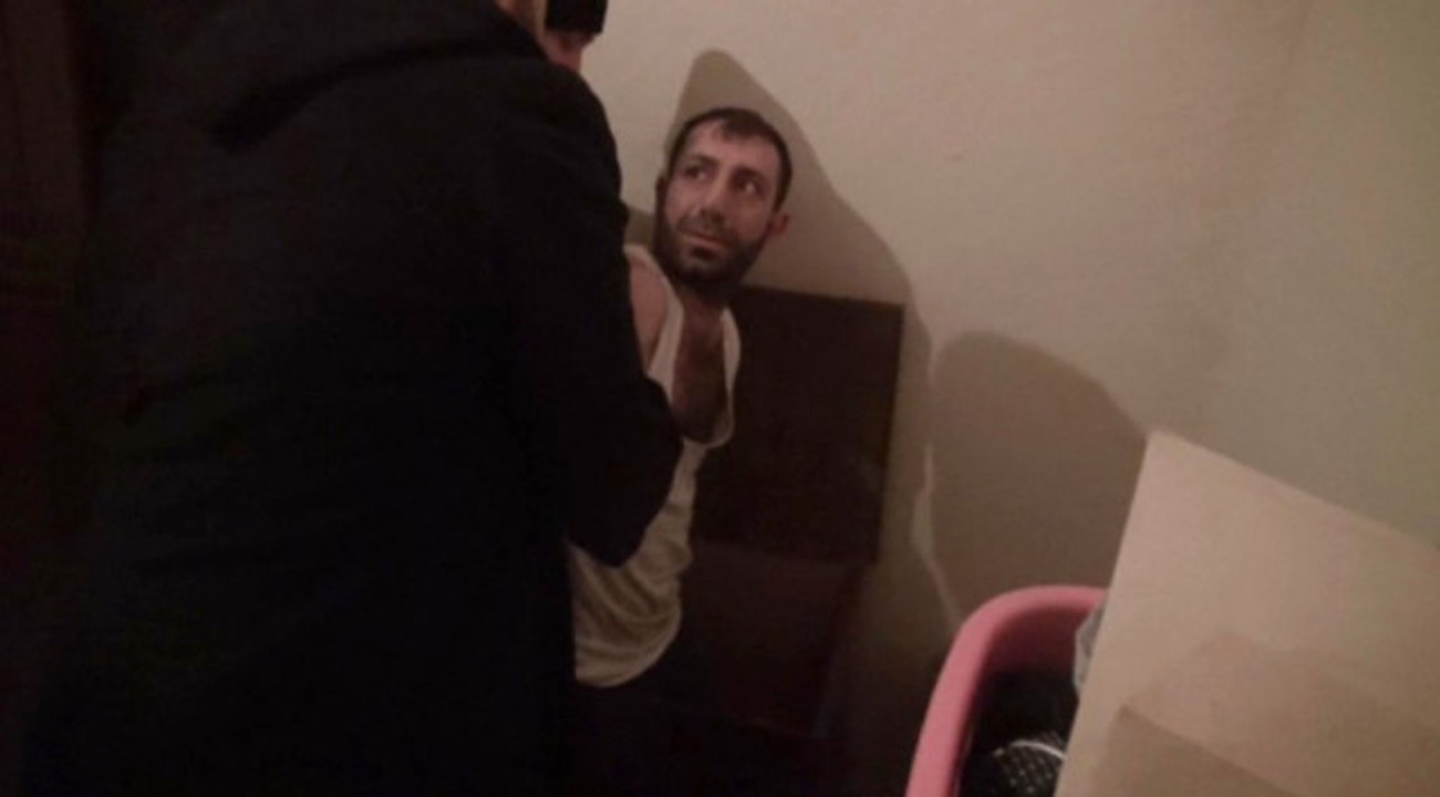 Aranan Uyuşturucu Taciri Çeyiz Sandığında Yakalandı