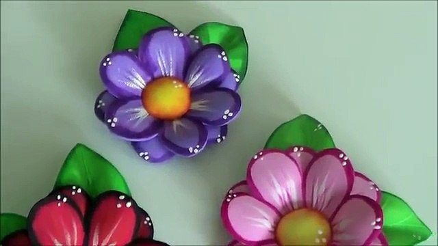 FLORES DOBLES DE FOAMY O GOMA EVA CON TERMOFORMADO